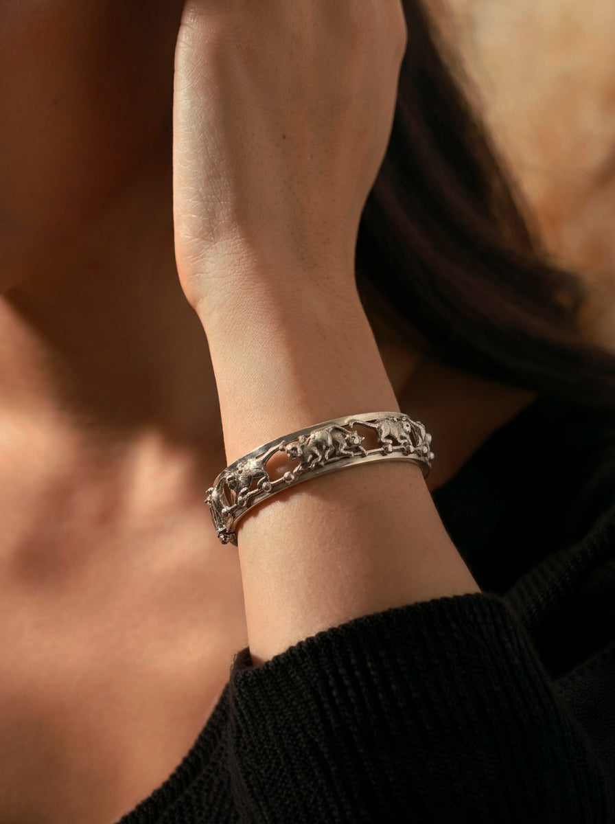 Cat bracelet