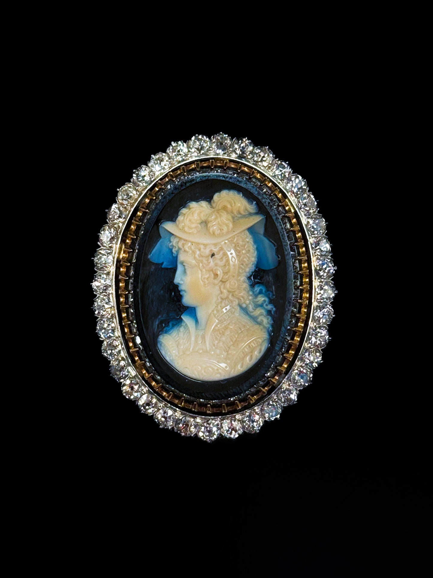 Cameo diamond brooch