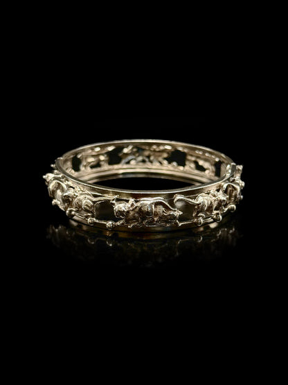 Cat bracelet