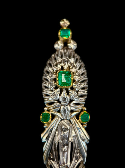 Catalan emerald earrings