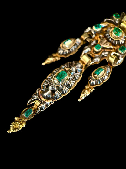 Catalan emerald earrings