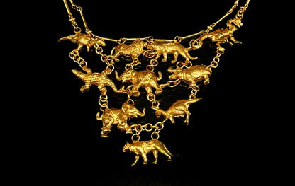 Collier plastron animalier