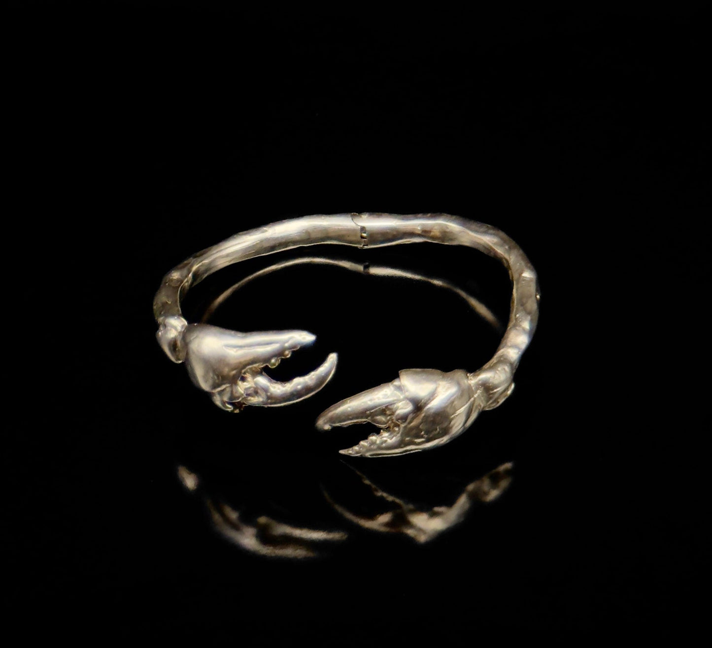 Crab claw bracelet