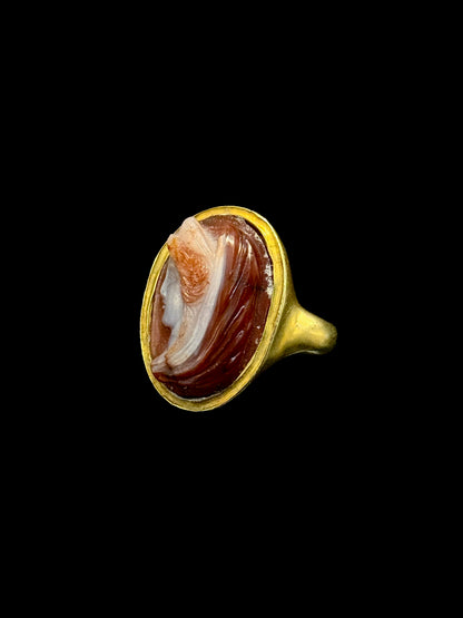 Bague camée en agate