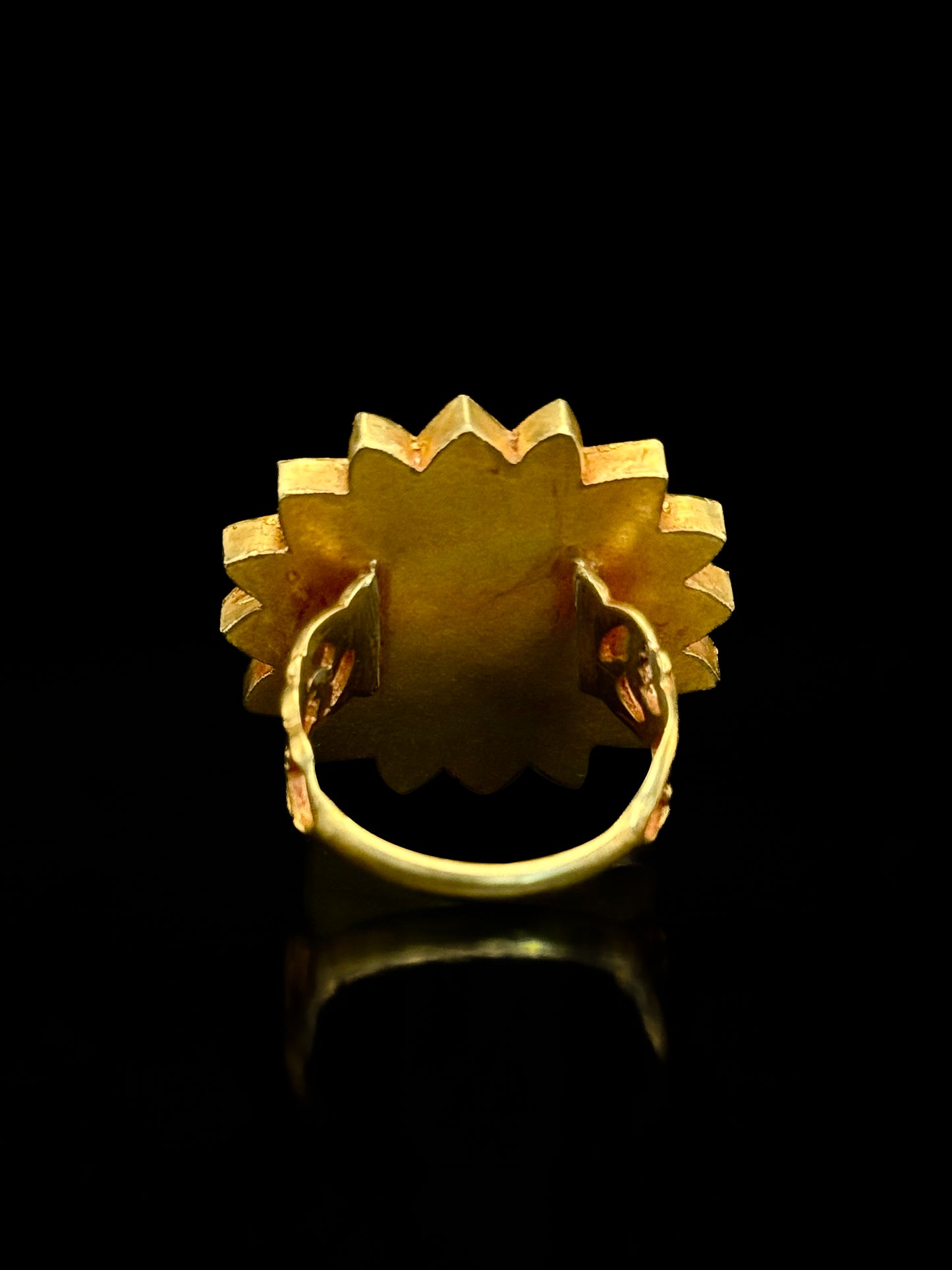 Diamonds ring