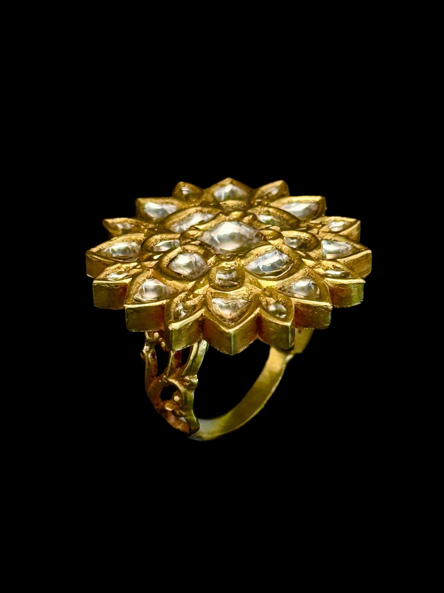 Diamonds ring