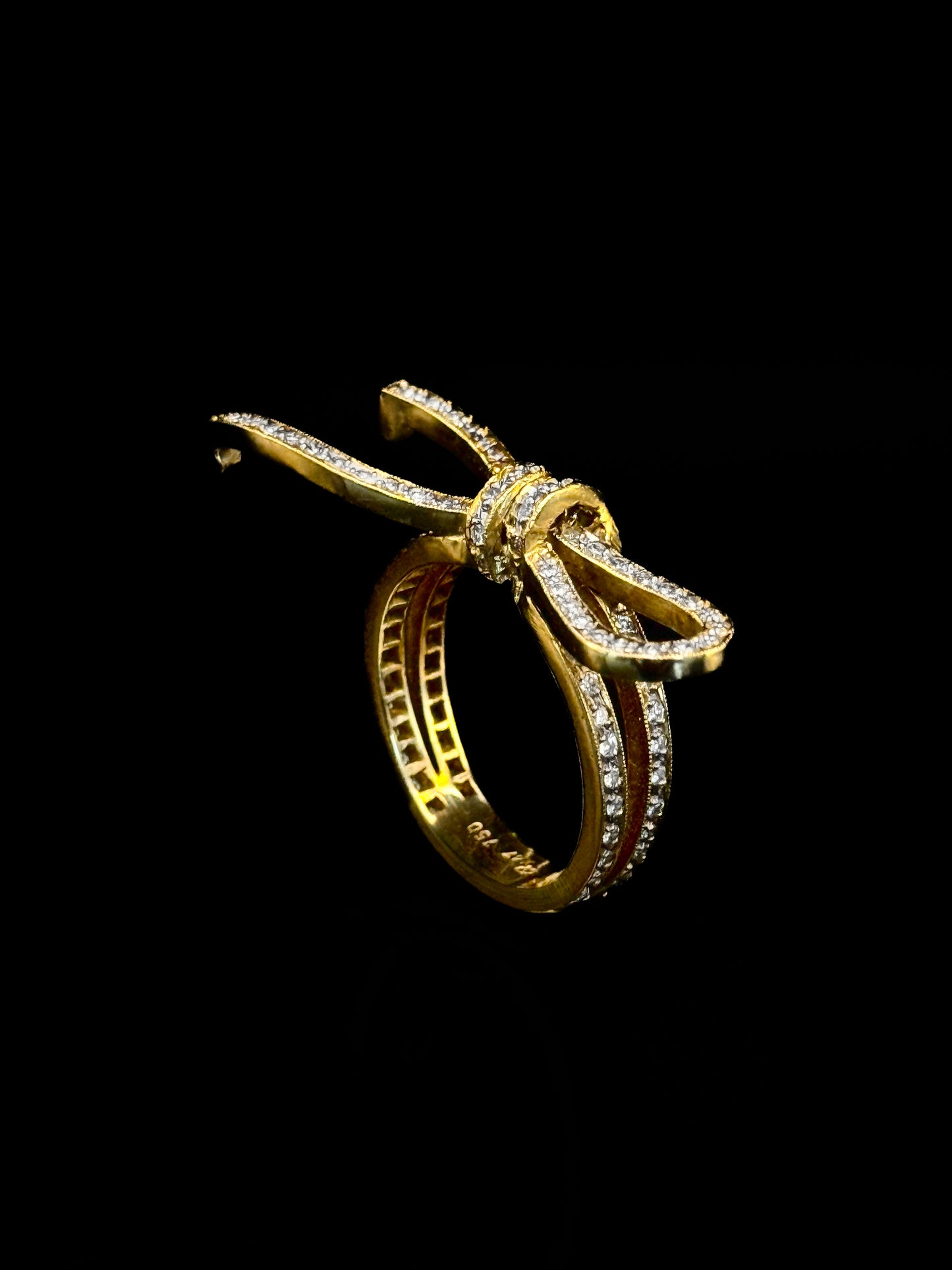 Bague nœud en diamant 