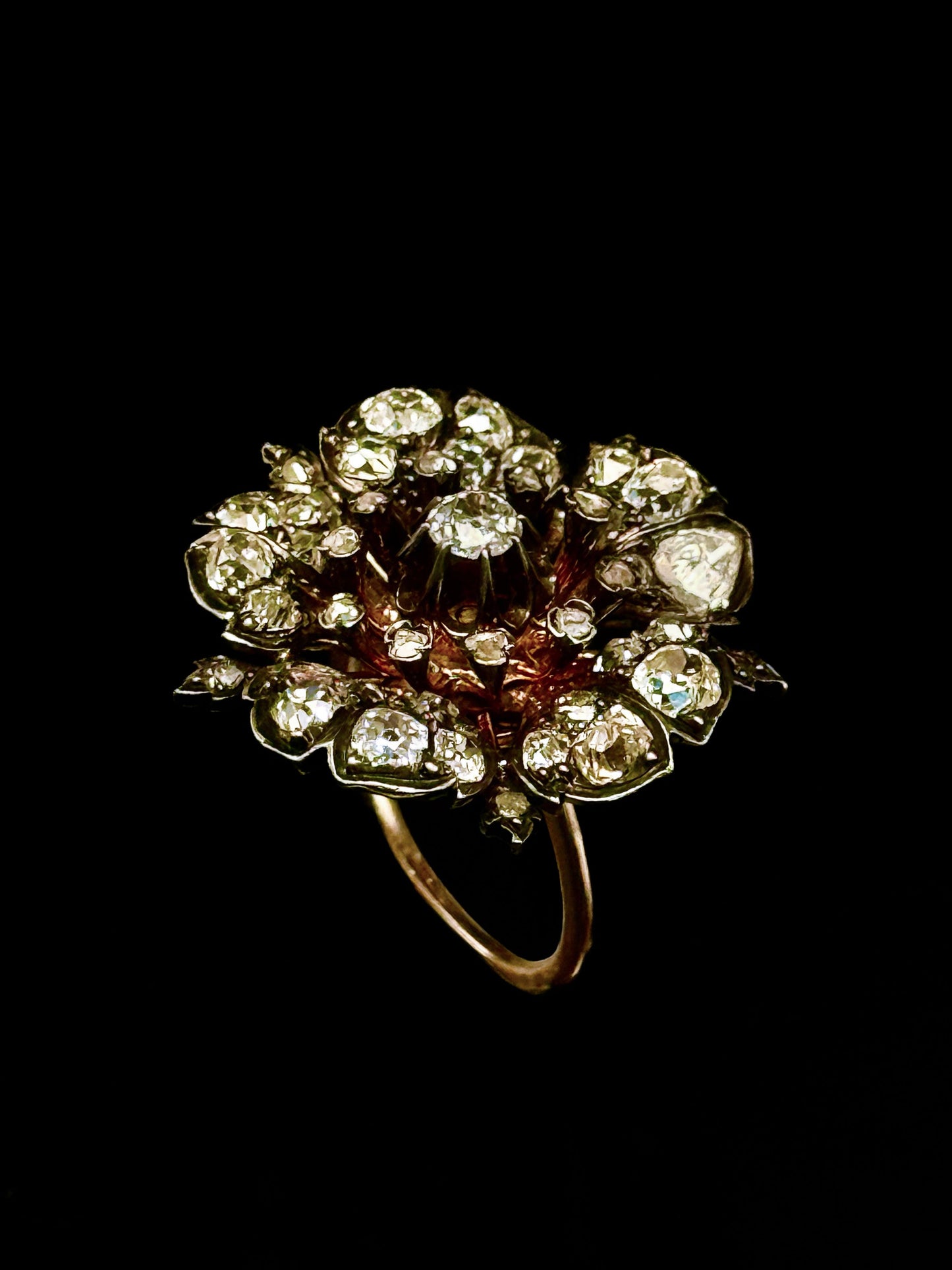 Flower diamonds ring