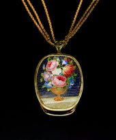 Antique flower micromosaic pendant