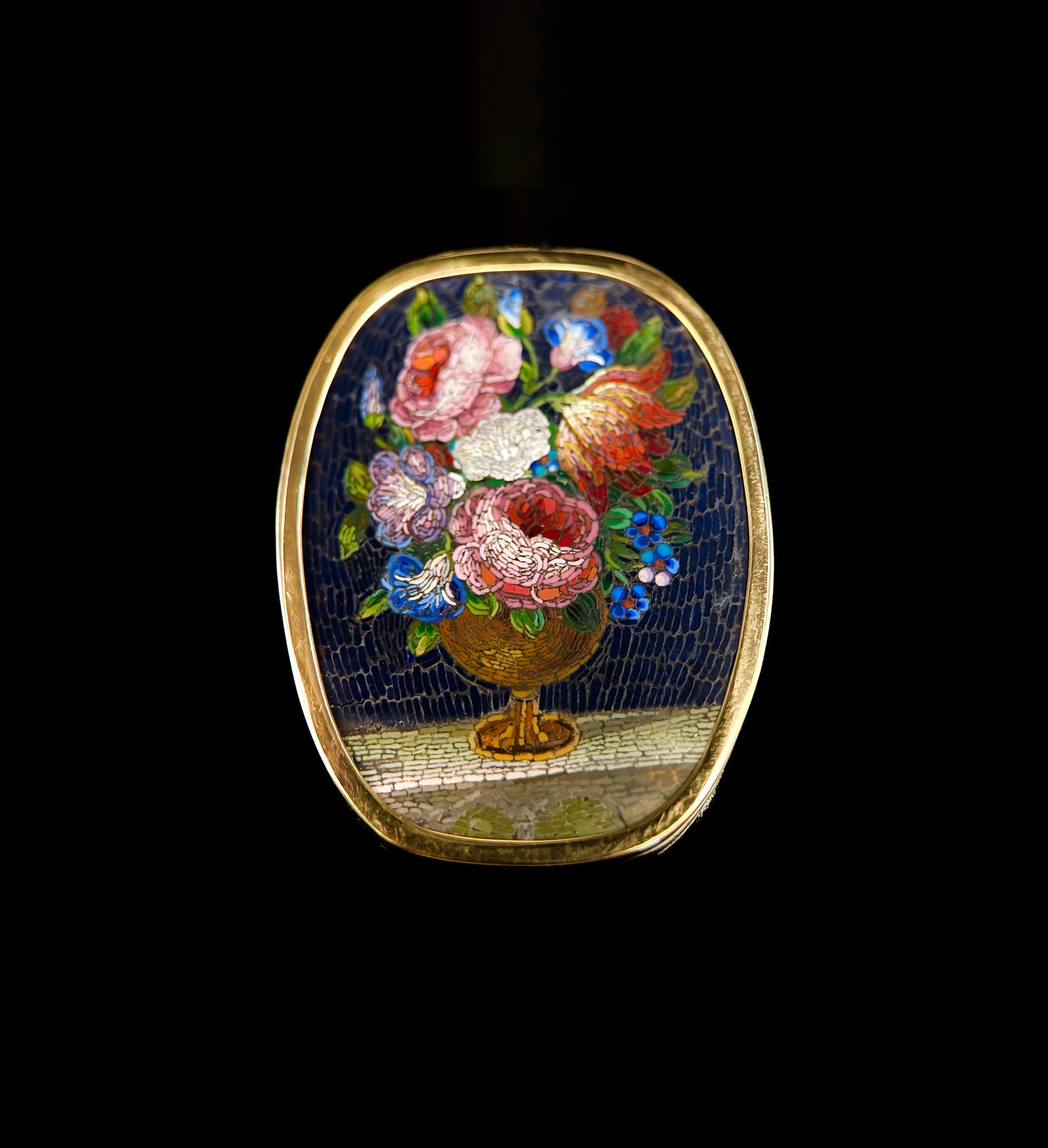 Antique flower micromosaic pendant