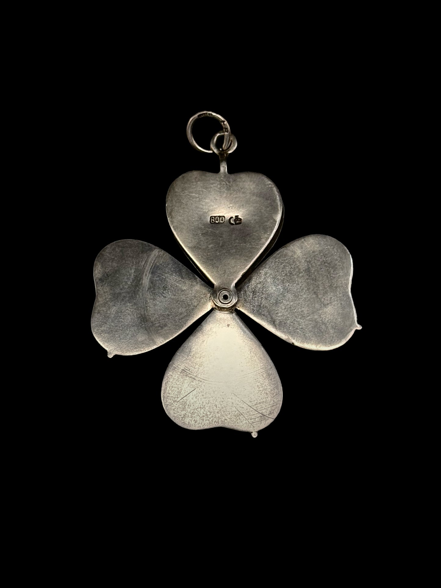 Four leaf clover pendant