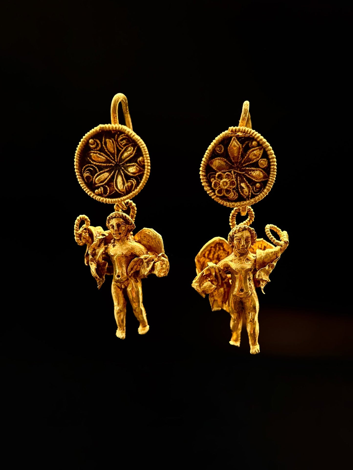 Hellenistic heros earrings