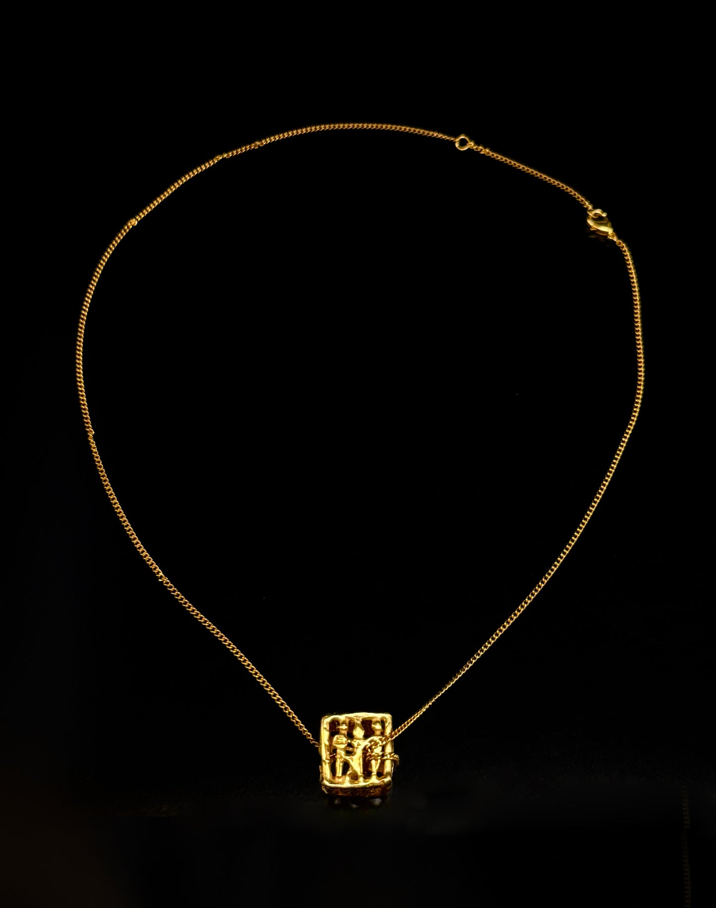 Collier pendentif "Essenza"