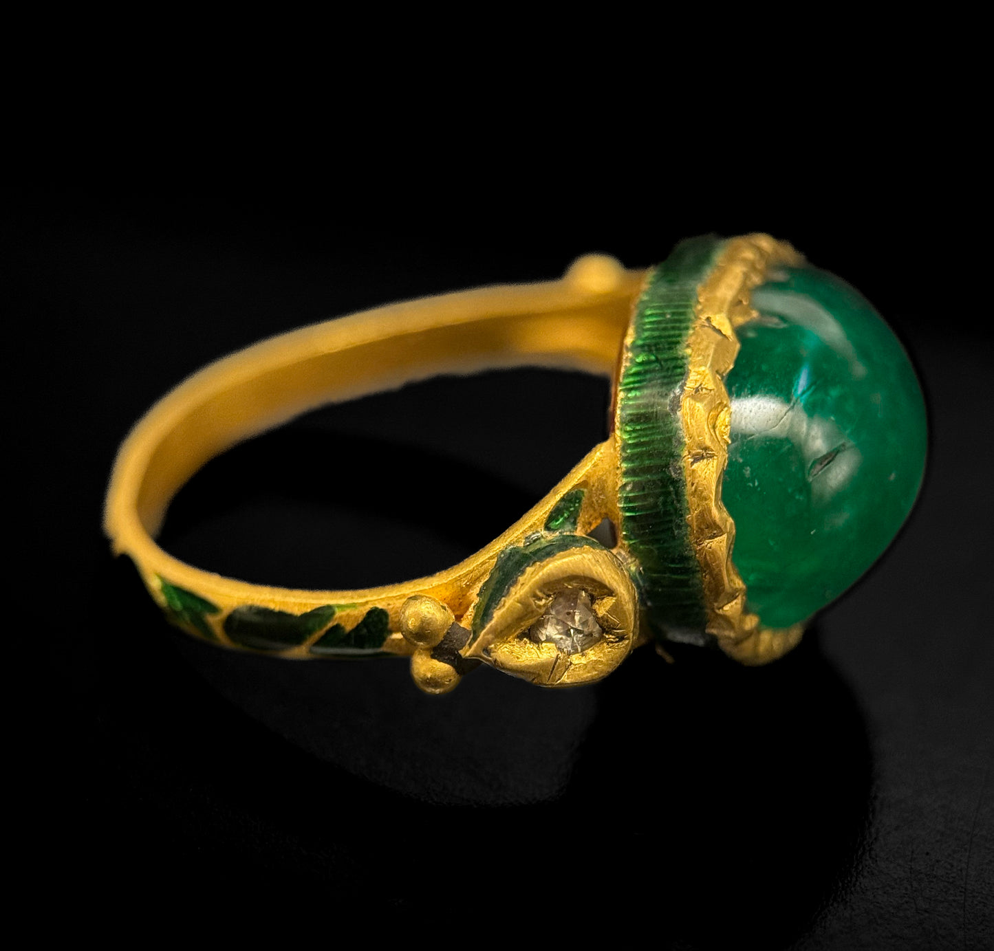 Indian enameled emerald ring