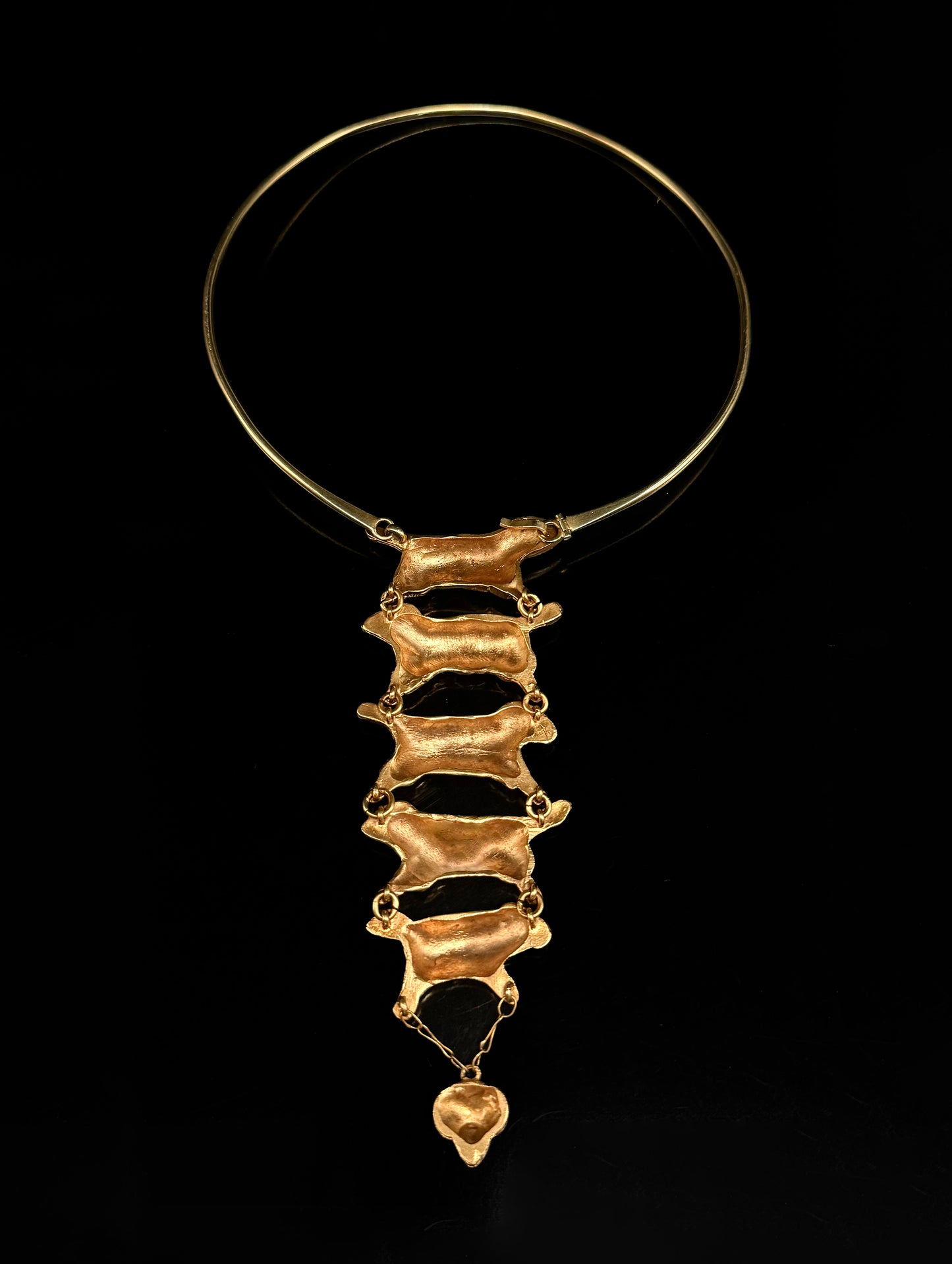 "Saute-moutons" necklace