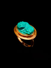 Lion cameo ring