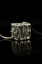 Collier pendentif "Essenza"