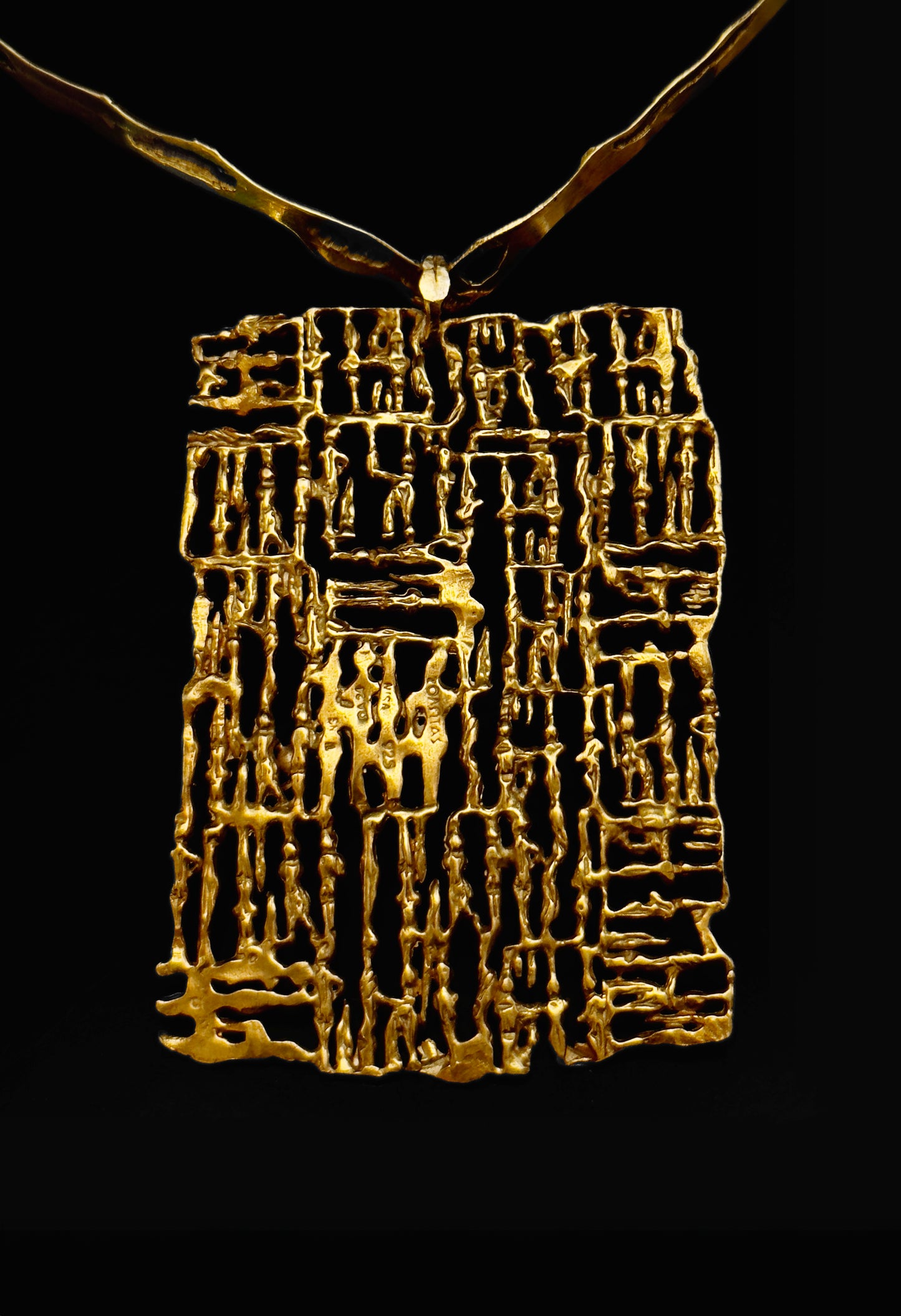 "Figures" pendant necklace