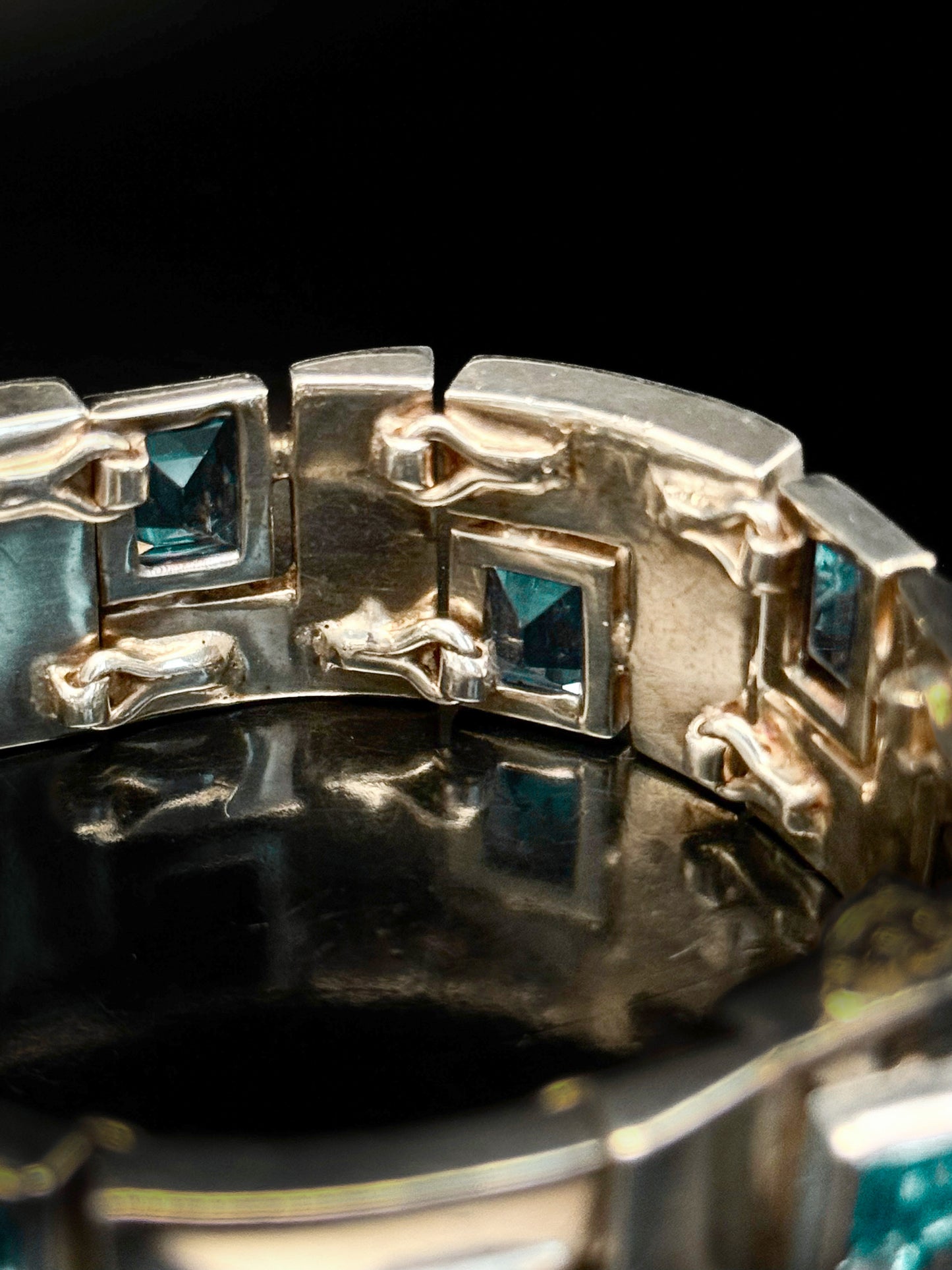 Silver topaze bracelet