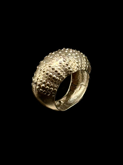 "Sea urchin" ring