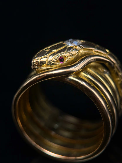 Snake diamond ring