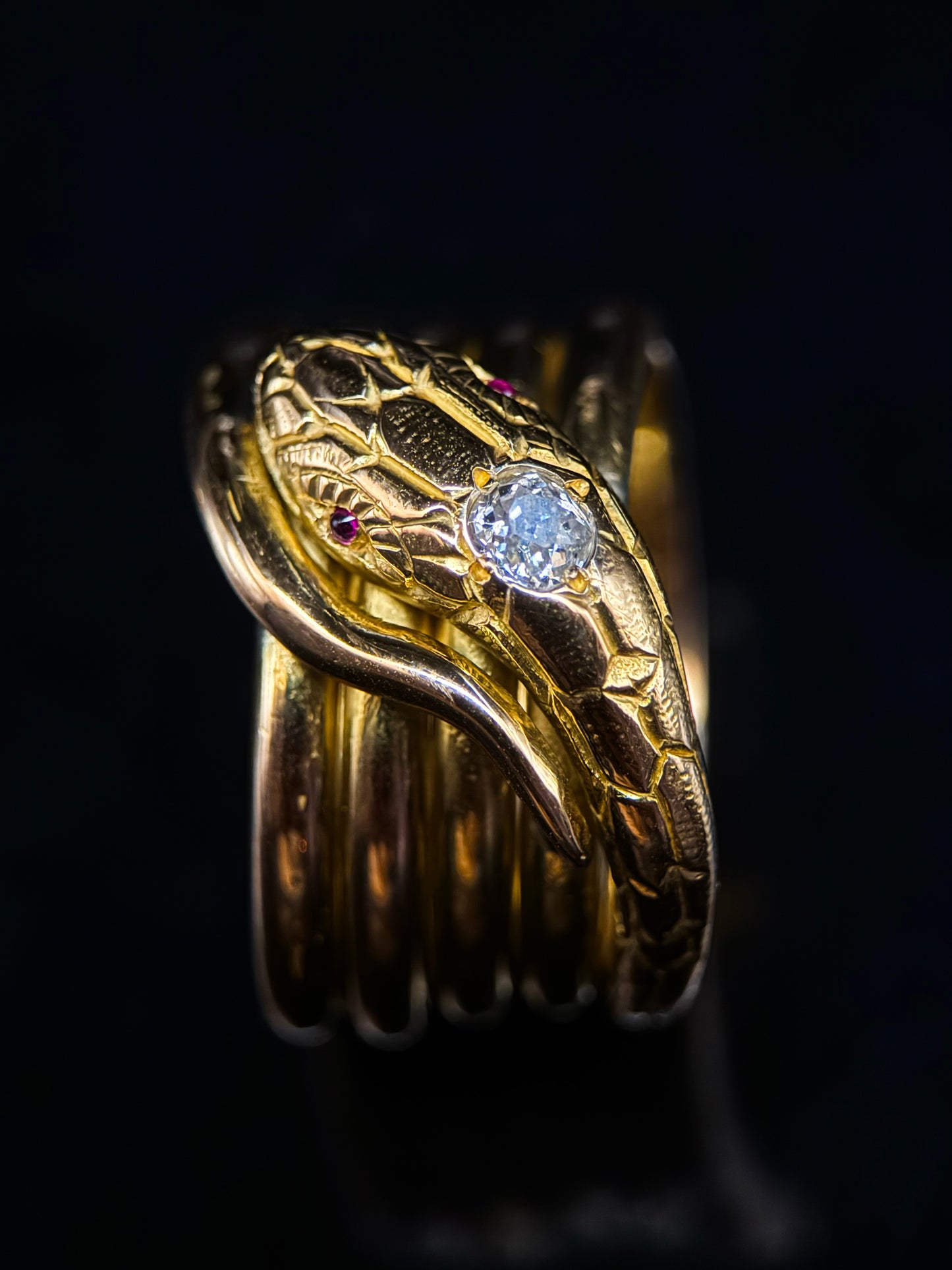 Snake diamond ring