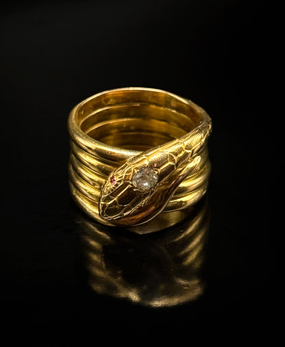 Snake diamond ring